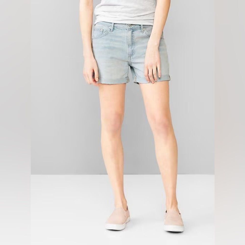 Gap 1969 Sexy Boyfriend Shorts – Bleached Vintage, Rolled Cuff, 5”, Size 28